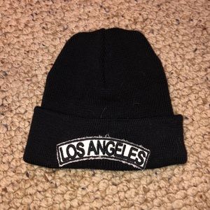 Brandy Melville Los Angeles beanie